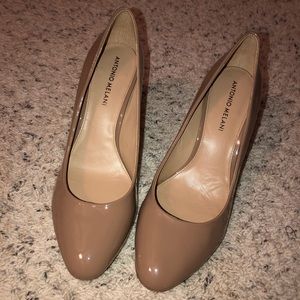 Antonio melani nude pumps
